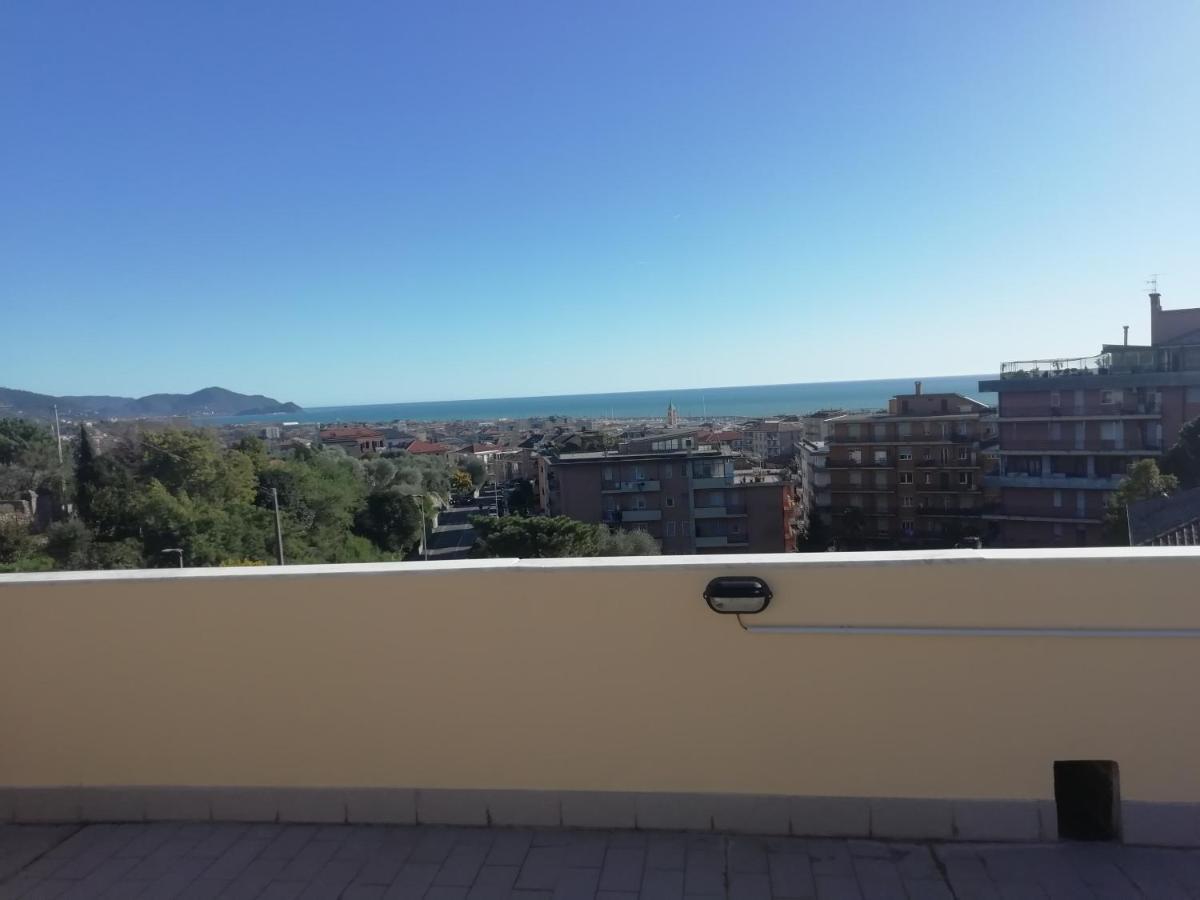 Apartamento Terrazza Sul Mare In Via Devoto Chiavari Exterior foto